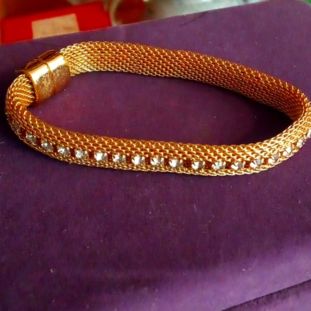 Dazzling Gold bracelet